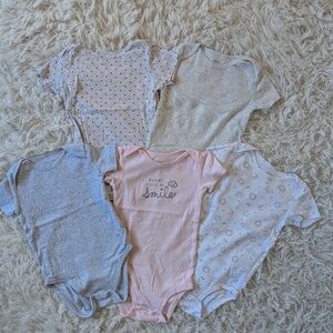 Carter's Short Sleeve Onesies 5 pack 24 months in grey white pink